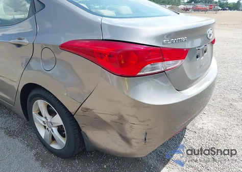 2013 Hyundai Elantra Gls из США, поврежденный, VIN 5NPDH4AE4DH262253